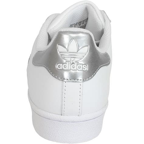 damen adidas sportschuhe weiß mit silber|Silberne Damen.